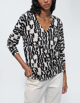 Jersey Lola Casademunt grafiti negro