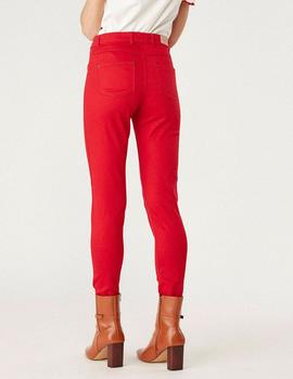 Pantalón Naf Naf pitillo rojo