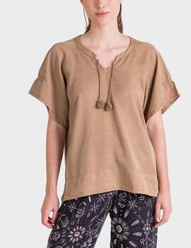 Blusa Massana camel