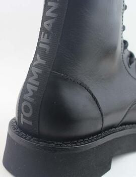 Bota Tommy Jeans cordones negro
